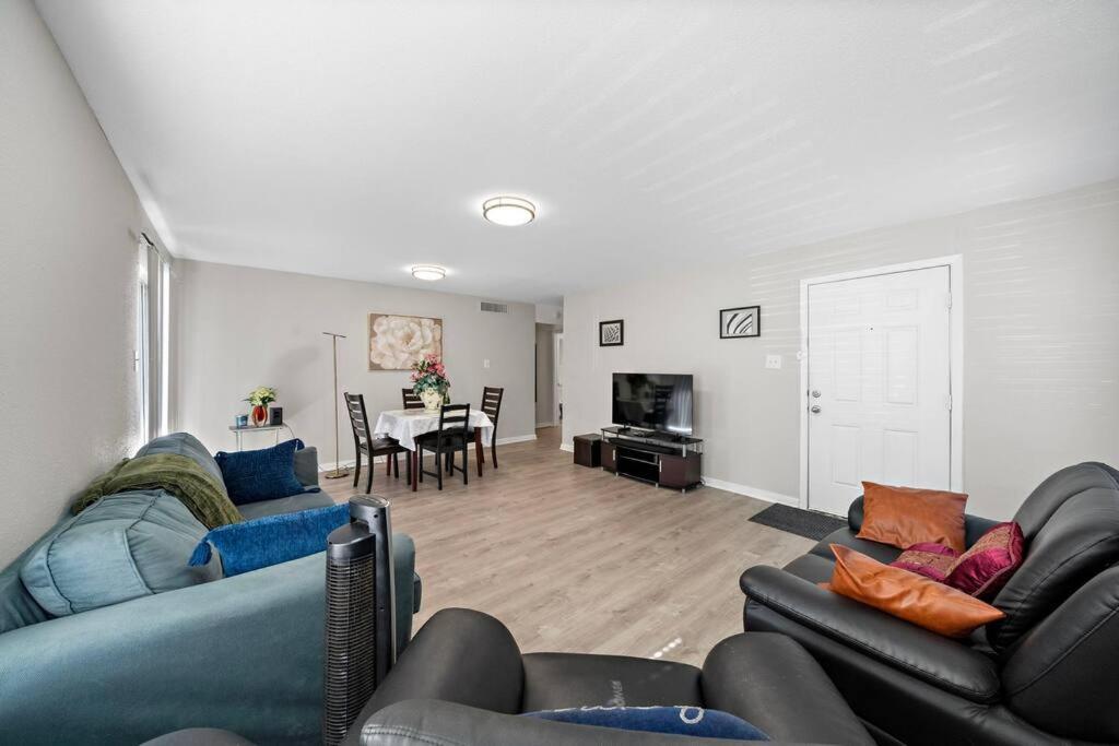 Cozy, Dedicated Workspace, Fast Wi-Fi Apartment Houston Luaran gambar